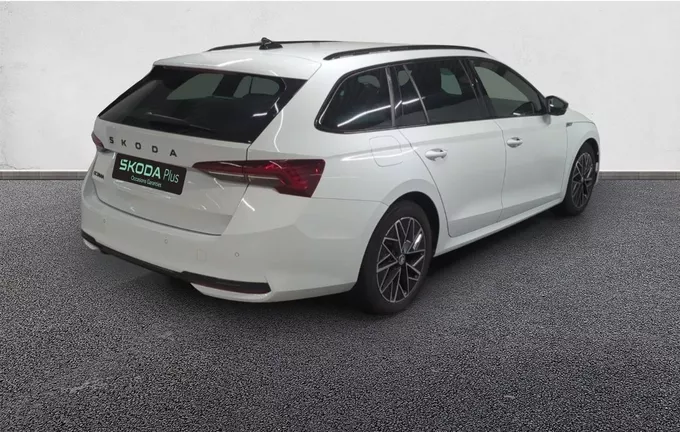 SKODA OCTAVIA Combi 1.5 TSI Hybrid 150 ch ACT DSG7 Sportline extérieur avant 2120915