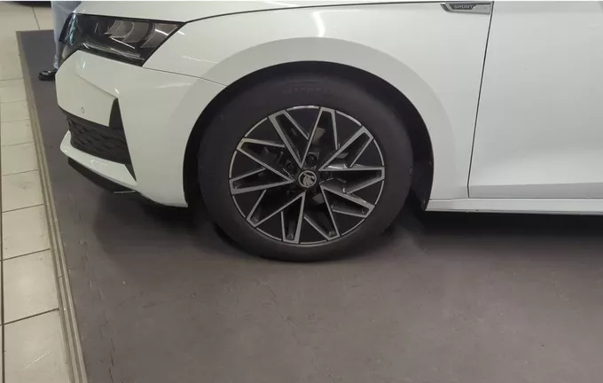 SKODA OCTAVIA Combi 1.5 TSI Hybrid 150 ch ACT DSG7 Sportline photo 12 2120915