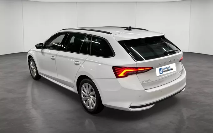 SKODA OCTAVIA Combi 1.5 TSI Hybrid 116 ch ACT DSG7 Selection extérieur trois quart arrière gauche 2133169
