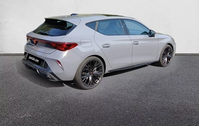 CUPRA LEON 1.5 eTSI Hybrid 150 ch DSG7 V extérieur trois quart arrière droit 1235