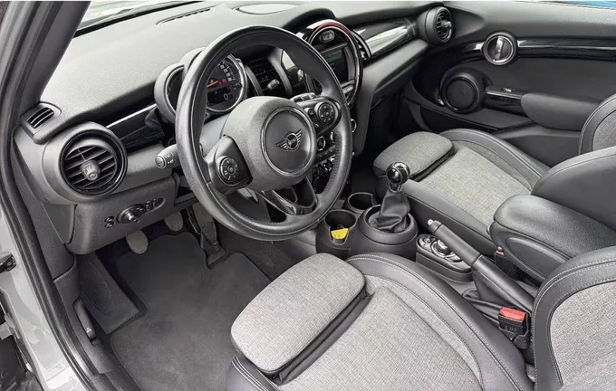 MINI COOPER Hatch 5 Portes Cooper 136 ch Edition Heddon Street photo 13 213245