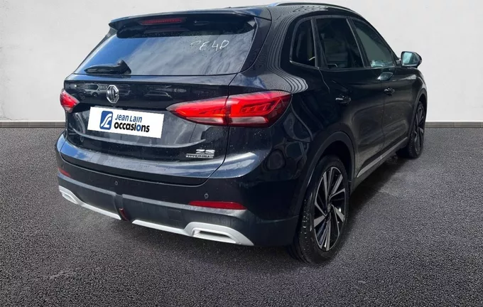 MG ZS 1.5 L Hybrid+ 197 ch Luxury extérieur trois quart arrière droit 601139