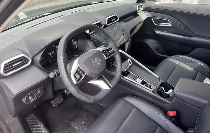 MG ZS 1.5 L Hybrid+ 197 ch Luxury photo 11 601139