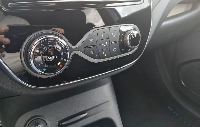 RENAULT CAPTUR TCe 150 Energy EDC S-Edition photo 16 945341
