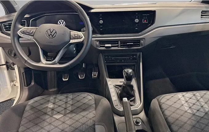 VOLKSWAGEN POLO 1.0 TSI 95 S&S BVM5 R-Line Edition extérieur trois quart avant droit 2131776