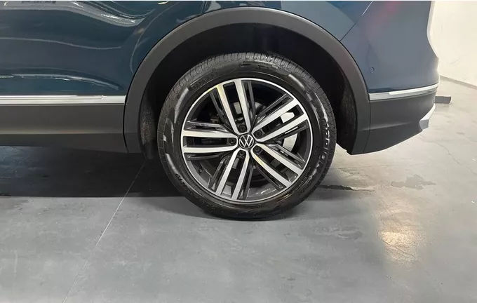 VOLKSWAGEN TIGUAN 1.4 eHybrid 245ch DSG6 Elegance photo 12 2127756