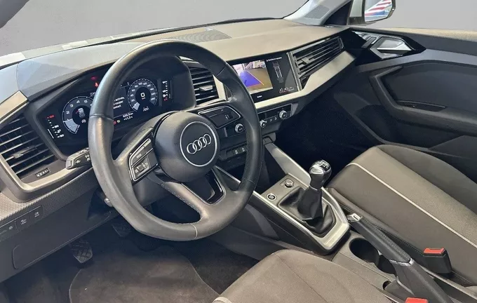AUDI A1 Allstreet 30 TFSI 110 ch BVM6 Design photo 11 2127493