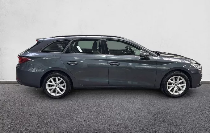 SEAT LEON Sportstourer 2.0 TDI 150 DSG7 Style Business extérieur côté droit 212555