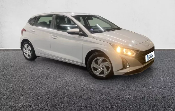 HYUNDAI I20 1.2 79 Initia extérieur trois quart avant droit 13409