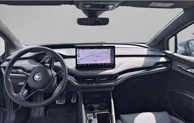 SKODA ENYAQ iV 85x L&K extérieur trois quart avant droit 2129440