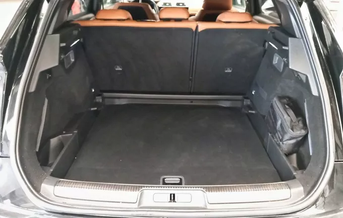 DS DS7 CROSSBACK Hybride E-Tense 300 EAT8 4x4 Grand Chic extérieur arrière 945983
