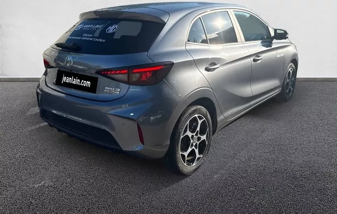 MG MG3 1.5 L Hybrid+ 195 ch Luxury extérieur trois quart arrière droit 8239
