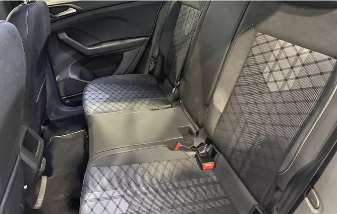 VOLKSWAGEN T-CROSS 1.0 TSI 116 Start/Stop DSG7 R-Line Edition extérieur arrière 2122082