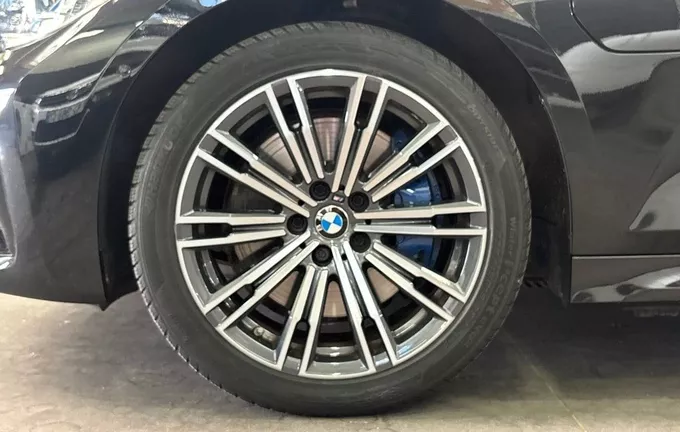 BMW SERIE 3 Touring 330e xDrive 292 ch BVA8 M Sport photo 9 213669