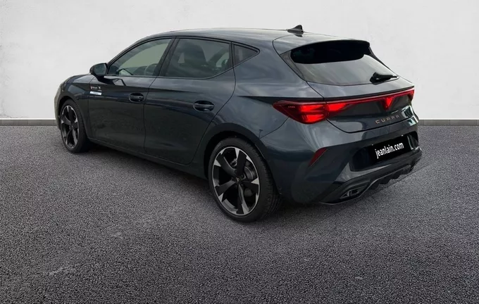 CUPRA LEON 1.5 eTSI Hybrid 150 ch DSG7 V extérieur trois quart arrière gauche 0014