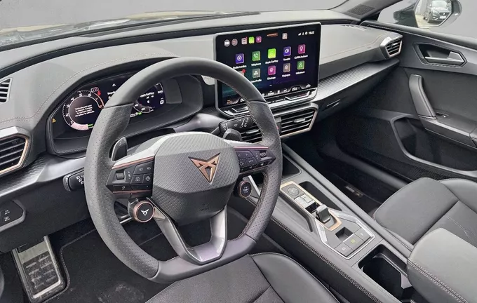 CUPRA LEON 1.5 eTSI Hybrid 150 ch DSG7 V photo 11 0014
