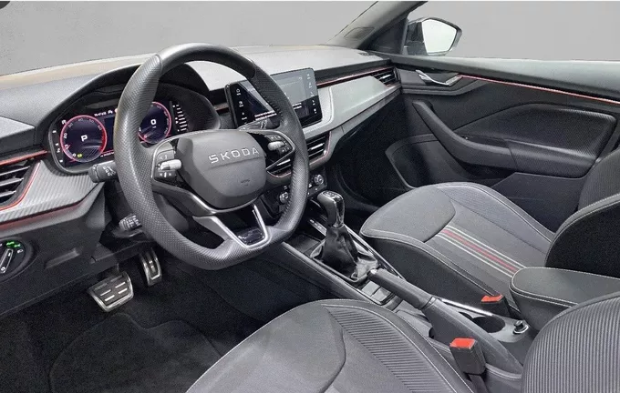 SKODA SCALA 1.0 TSI Evo 2 116 ch DSG7 Monte-Carlo photo 13 2125562