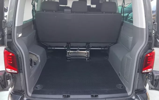 VOLKSWAGEN UTILITAIRES CARAVELLE 6.1 2.0 TDI 204 BMT Longue DSG7 4Motion Confortline photo 10 105482