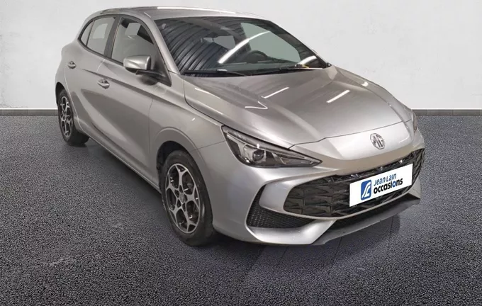 MG MG3 1.5 L Hybrid+ 195 ch Comfort extérieur trois quart avant droit 601275