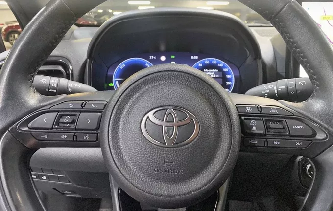 TOYOTA YARIS Hybride 116h Collection photo 12 1103807