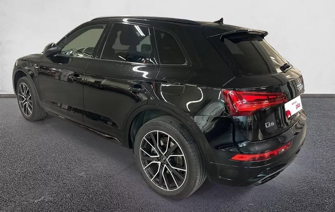 AUDI Q5 55 TFSIe 367 S tronic 7 Quattro S line extérieur trois quart arrière gauche 2123343