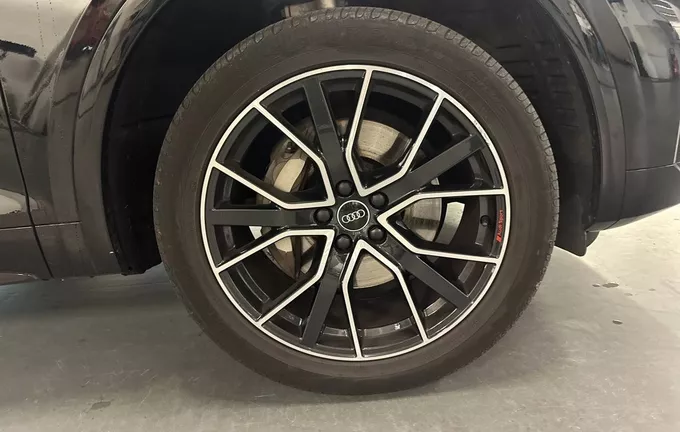 AUDI Q5 55 TFSIe 367 S tronic 7 Quattro S line photo 9 2123343