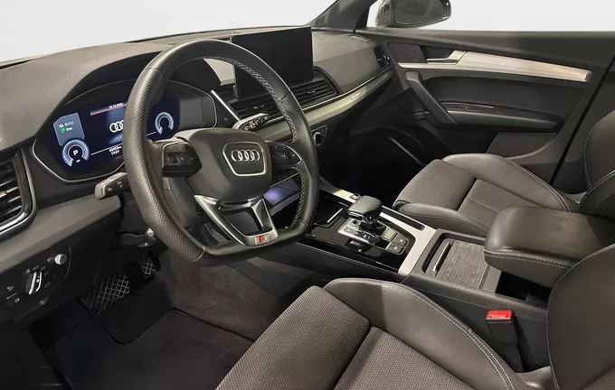 AUDI Q5 55 TFSIe 367 S tronic 7 Quattro S line photo 11 2123343