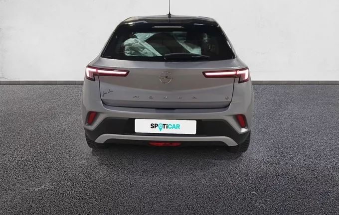 OPEL MOKKA ELECTRIQUE 136 ch & Batterie 50 kWh Elegance extérieur trois quart arrière droit 945962