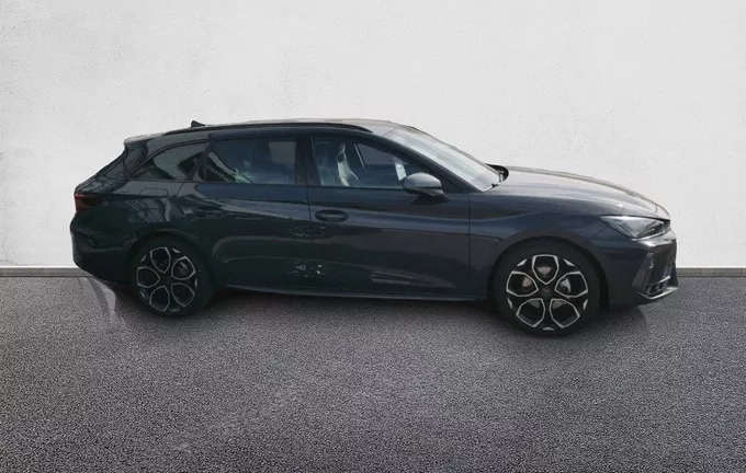 CUPRA LEON Sportstourer 1.5 eTSI Hybrid 150 ch DSG7 V extérieur côté droit 3018