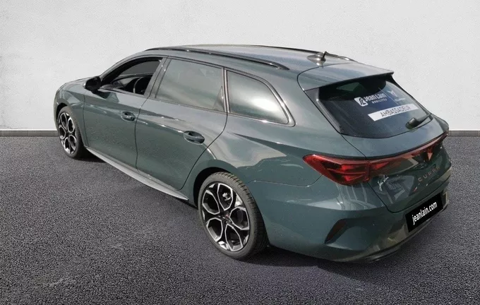 CUPRA LEON Sportstourer 1.5 eTSI Hybrid 150 ch DSG7 V extérieur trois quart arrière gauche 3018