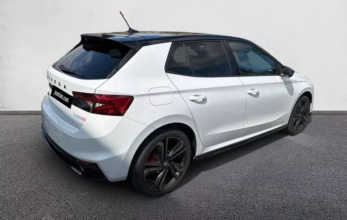 SKODA FABIA 1.5 TSI 177 ch EVO 2 DSG7 130 extérieur trois quart arrière droit 9737