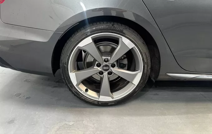 AUDI A4 Avant 35 TDI 163 S tronic 7 S Edition photo 9 2129577