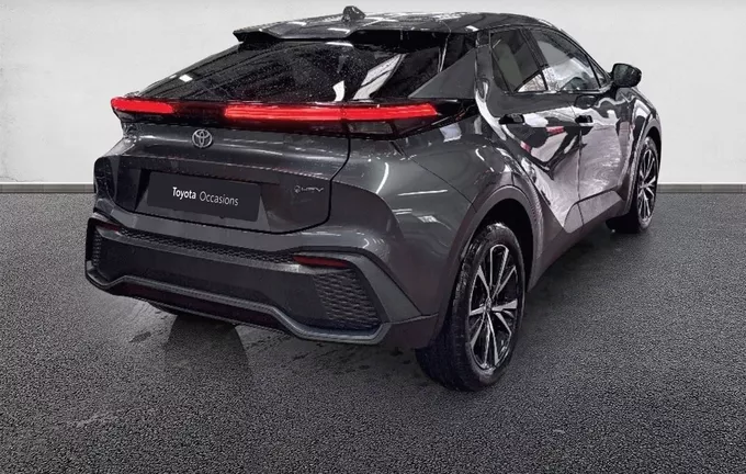TOYOTA C-HR Hybride 200 Design extérieur trois quart arrière droit 1102832