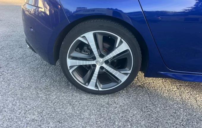 PEUGEOT 308 2.0 BlueHDi 180ch S&S EAT6 GT photo 9 560919