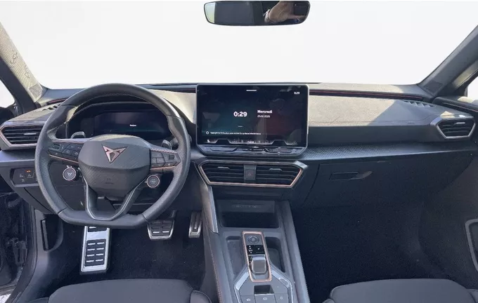 CUPRA FORMENTOR 1.4 e-HYBRID 204 ch DSG6 V extérieur trois quart avant droit 2126597
