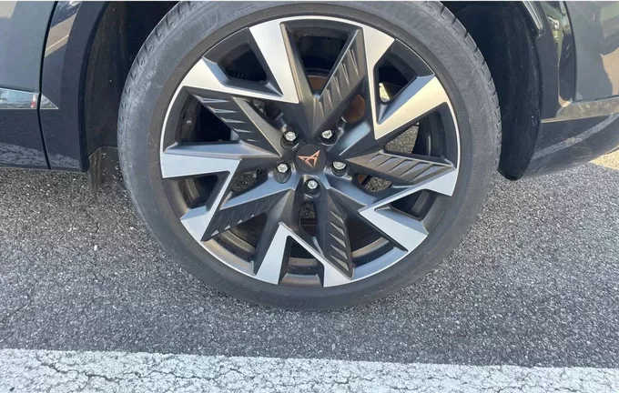 CUPRA FORMENTOR 1.4 e-HYBRID 204 ch DSG6 V photo 12 2126597