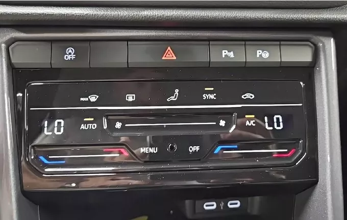 VOLKSWAGEN T-ROC 2.0 TDI 150 Start/Stop DSG7 4Motion Style photo 19 2129097