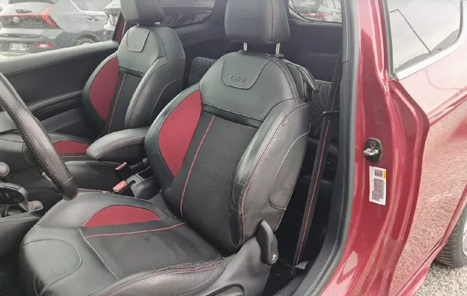 PEUGEOT 208 1.6 THP 208ch S&S BVM6 GTi photo 17 2127309