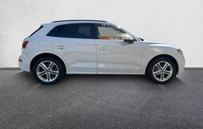 AUDI Q5 55 TFSI e 367 S tronic 7 Quattro S line extérieur côté droit 2131461