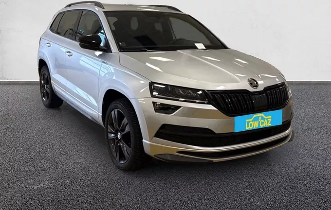 SKODA KAROQ 2.0 TDI 116 ch SCR DSG7 Sportline extérieur trois quart avant droit 212969