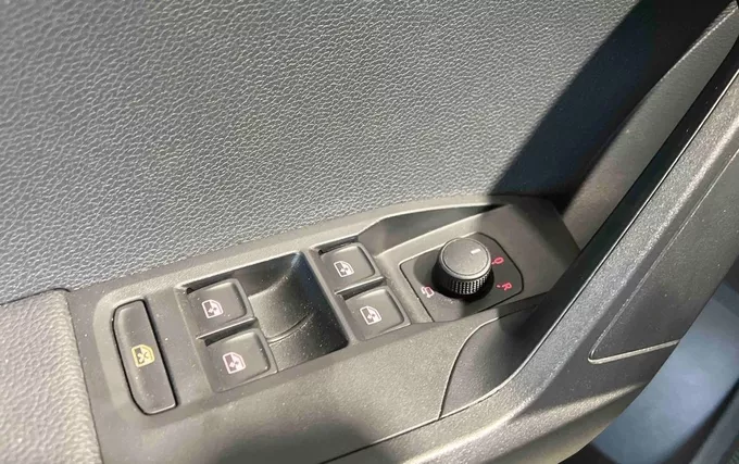 SEAT ARONA 1.0 TSI 95 ch Start/Stop BVM5 Urban photo 18 2132492