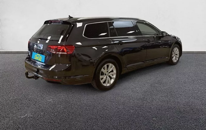 VOLKSWAGEN PASSAT SW 2.0 TDI EVO 150 DSG7 Business extérieur trois quart arrière droit 213456
