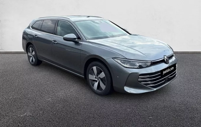 VOLKSWAGEN PASSAT 1.5 eTSI OPF 150 DSG7 Elegance extérieur trois quart avant droit 1980