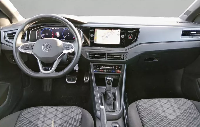 VOLKSWAGEN POLO 1.0 TSI 116 S&S DSG7 R-Line extérieur trois quart avant droit 2123807
