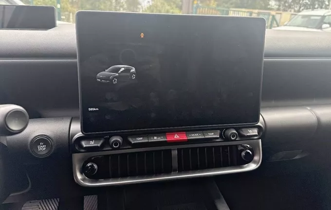 HYUNDAI IONIQ 3 61 kWh - 135 ch Vision photo 15 6205484