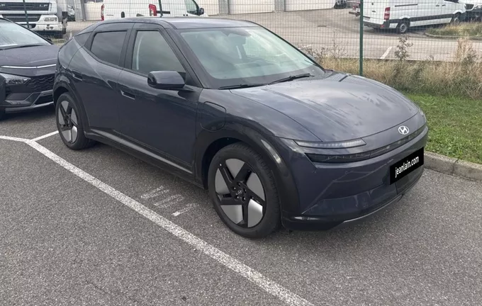 HYUNDAI IONIQ 3 61 kWh - 135 ch Vision photo 21 6205484