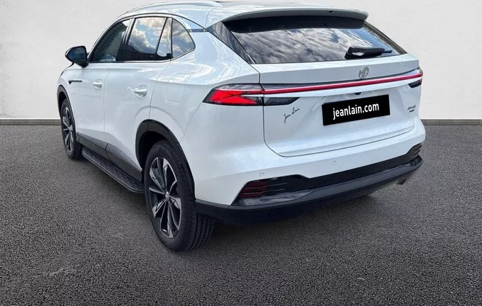 MG EHS 1.5 Hybrid+ 224 ch Luxury extérieur trois quart avant droit 8395