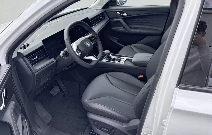 MG EHS 1.5 Hybrid+ 224 ch Luxury photo 9 8395