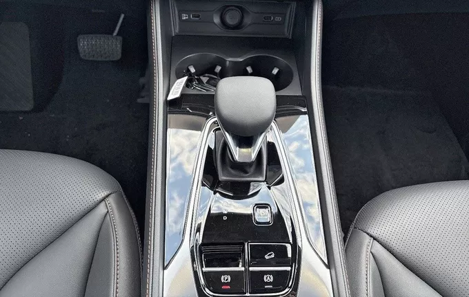 MG EHS 1.5 Hybrid+ 224 ch Luxury photo 12 8395