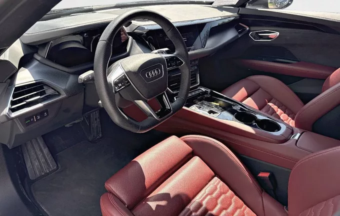 AUDI E-TRON GT 476 ch quattro Extended photo 11 5818